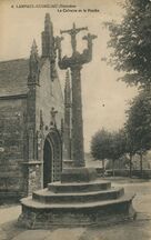 Cartolis Lampaul-Guimiliau (Finistère) - Le Calvaire et le Porche