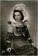 Cartolis Fouesnant (Finistère) - Costume de la région de FOUESNANT-ROSPORDEN