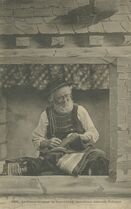 Cartolis Pont-l'Abbé (Finistère) - Le Vieux Brodeur de Pont-l'Abbé, travaillant dans ...