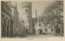 Cartolis Concarneau (Finistère) - La Cour d'Honneur et le Donjon