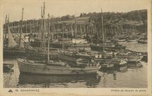 Cartolis Douarnenez (Finistère) - Flotille de barques de pêche