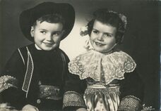Cartolis Quimper (Finistère) - Enfants en costume de QUIMPER