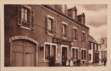 Cartolis Landivisiau (Finistère) - L'Hôtel Guillou, rue Saint-Guénal