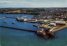 Cartolis Douarnenez (Finistère) - Le port, la criée et la ville