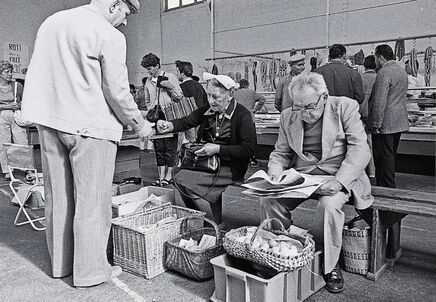 Cartolis Vannes (Morbihan) - Marché couvert, place des Lices